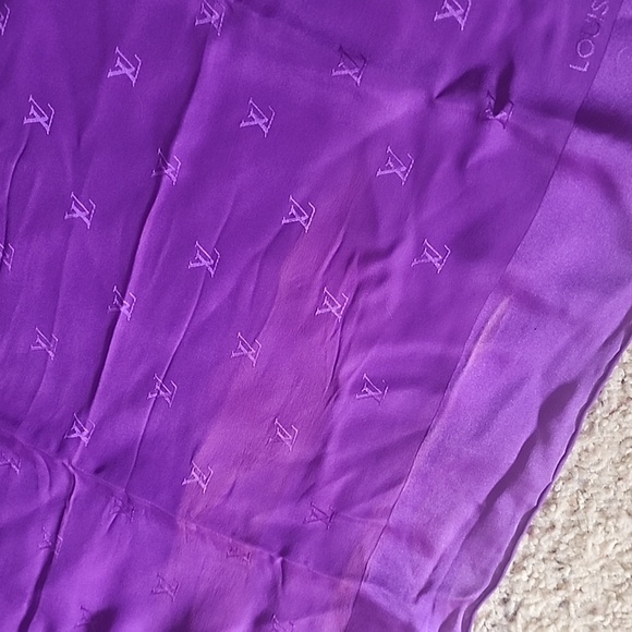 Louis Vuitton Purple Silk LV Monogram Large Scarf Shawl - Picture 4 of 7